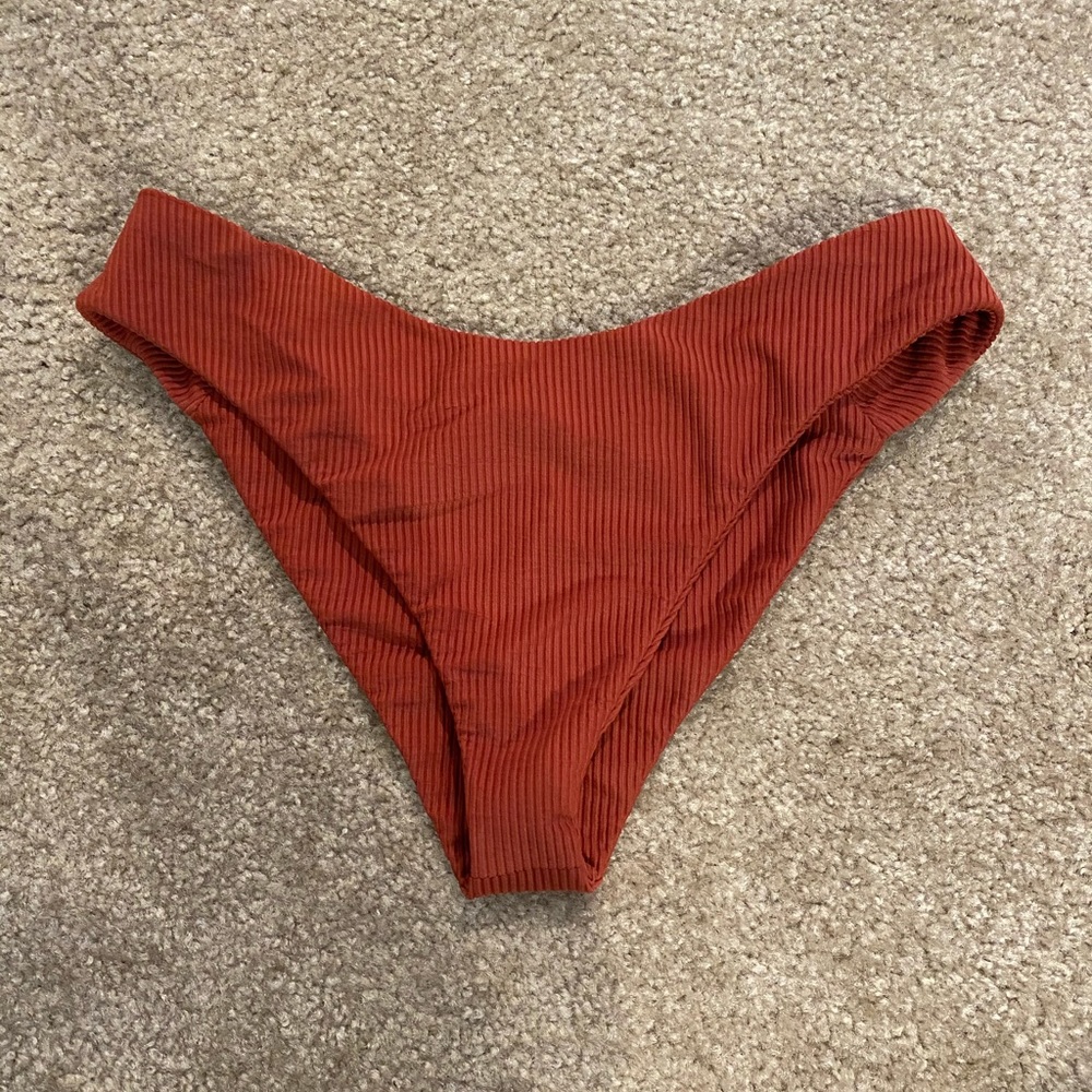 INDAH swim bottoms Size L